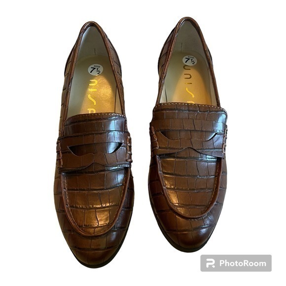 Unisa Brown Crocodile Pattern Leather Loafer Shoes